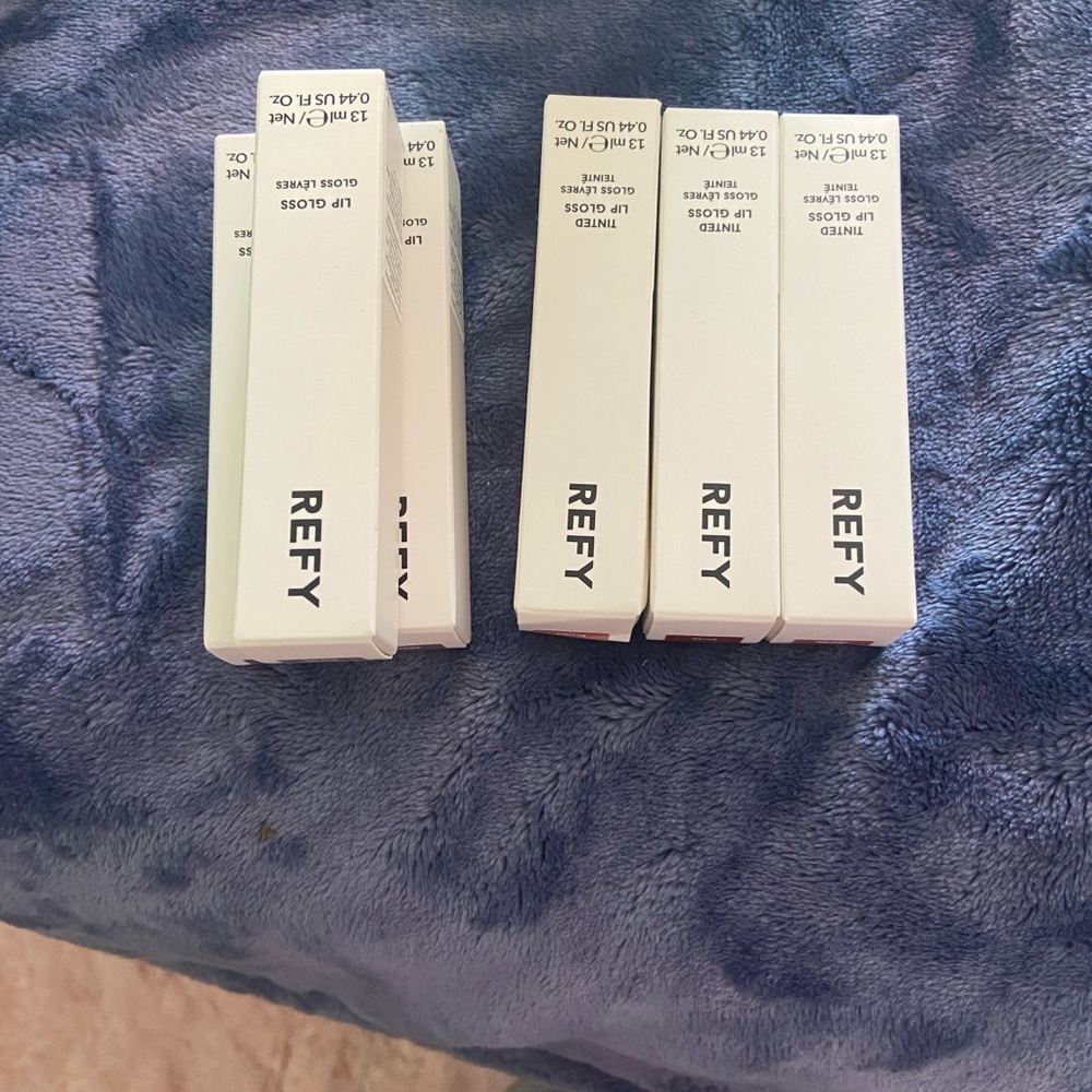 REFY Lip gloss and lip liner 8 PIECE PR BUNDLE bundle💋💄